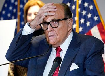 Policía de EU registra el departamento de Rudy Giuliani, abogado de Donald Trump