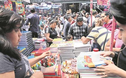 Abarrotan el Centro por compra de útiles