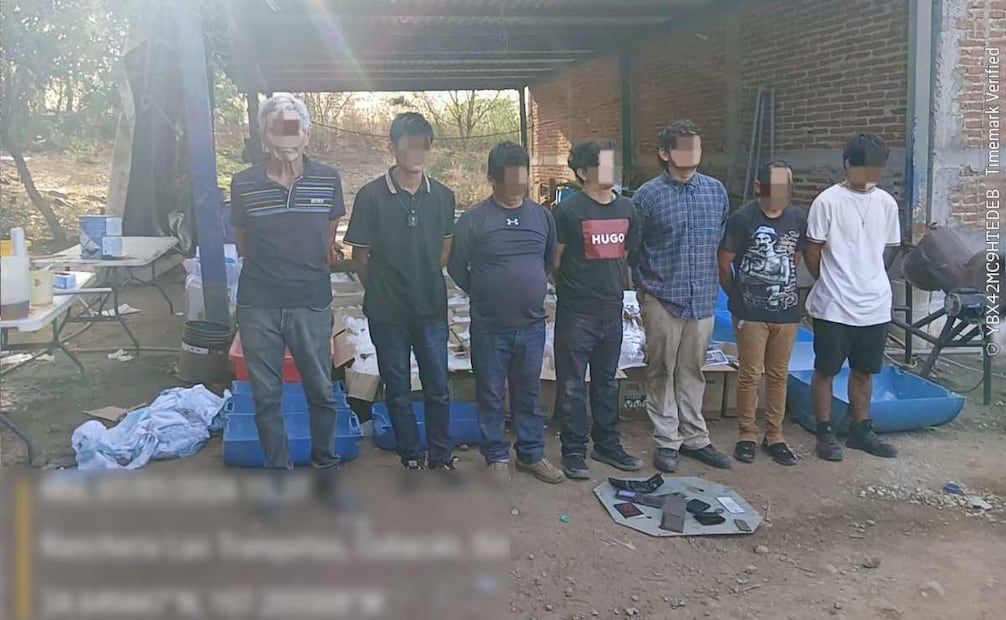 Semar desmantela un laboratorio presuntamente utilizado para hacer droga. Foto: Especial