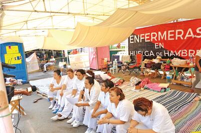 Suman 9 enfermeras en huelga de hambre 