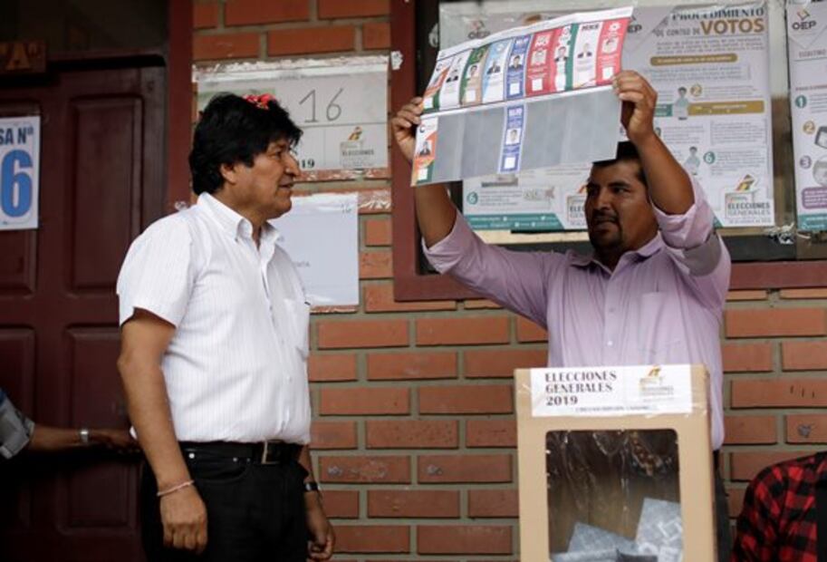 Evo Morales busca su cuarto mandato en elecciones presidenciales de Bolivia