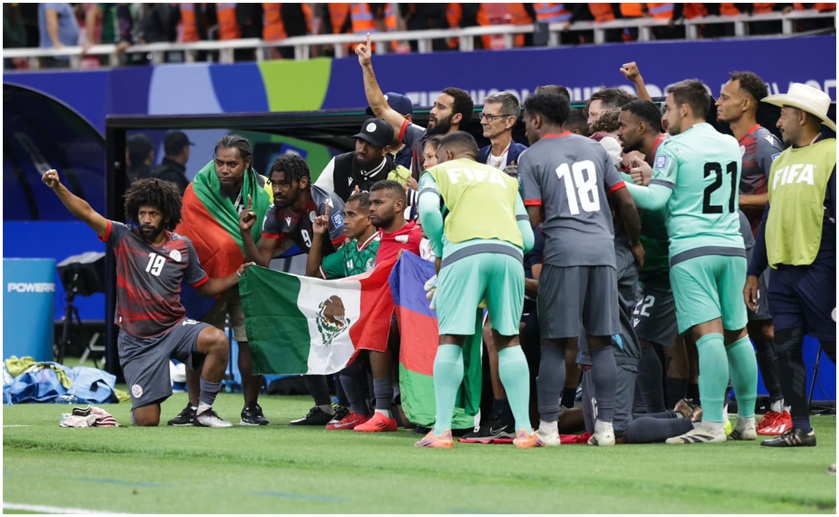 RT @UnivDeportes: Nueva Caledonia, la selección desconocida que se robó el corazón de México en el Repechaje ??