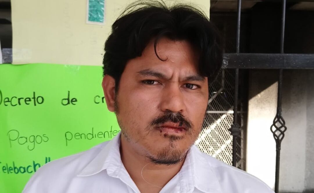 Henry Ruíz Alegría, maestro de telebachillerato comunitario en Chiapas, exige el pago de sueldos devengados desde 2017 (ESPECIAL)