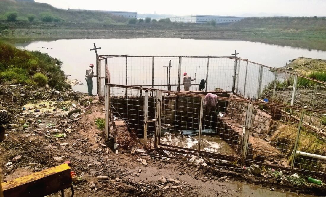 El año pasado el ojo de agua se desbordó dos veces, por lo que los vecinos se sienten alarmados en la época de lluvias (JUAN M. BARRERA. EL UNIVERSAL)