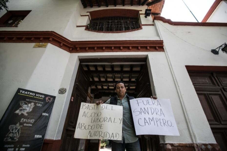 Trabajadores de Cultura cierran casa Reyes Heroles por acoso laboral de directora