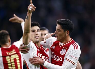 Jorge Sánchez y Édson Álvarez: dupla titular una vez más con el Ajax