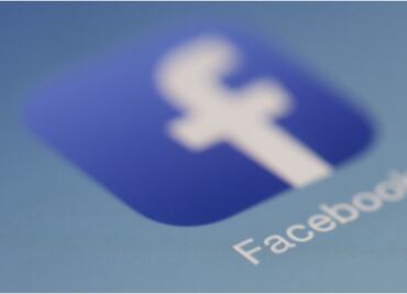 Facebook borra 1.8 billones de pesos; cae a su peor nivel en 7 años