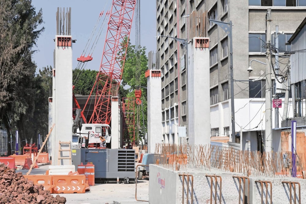 La estructura del Parque Elevado está bien reforzada, al término de su construcción se le colocará una instrumentación para monitorearla, afirmó el titular de Obras y Servicios. ARCHIVO CUARTOSCURO