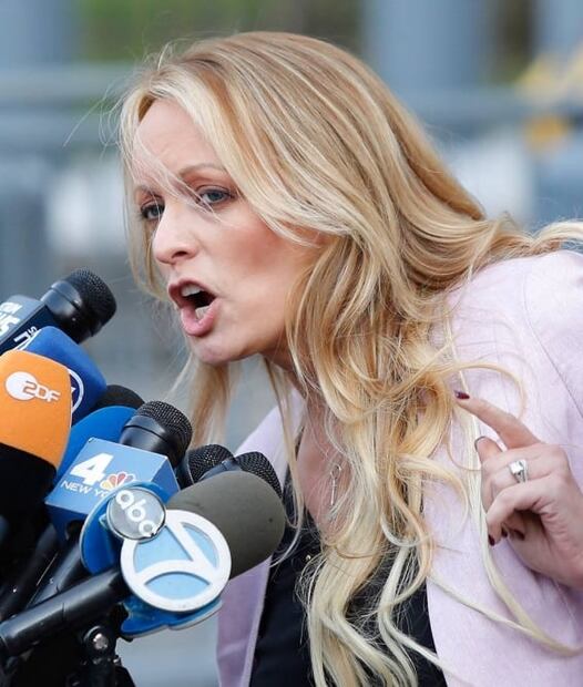 ¿Quién es Stormy Daniels, la actriz para adultos que tiene a Donald Trump contra las cuerdas?