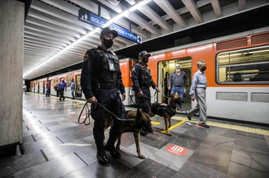 Pocas ventas, trajineras para muestras Covid, y protestas feministas, en las fotos de la semana