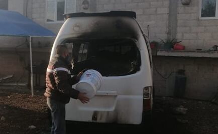 Enfrentamiento entre transportistas deja una camioneta incendiada en Tepotzotlán