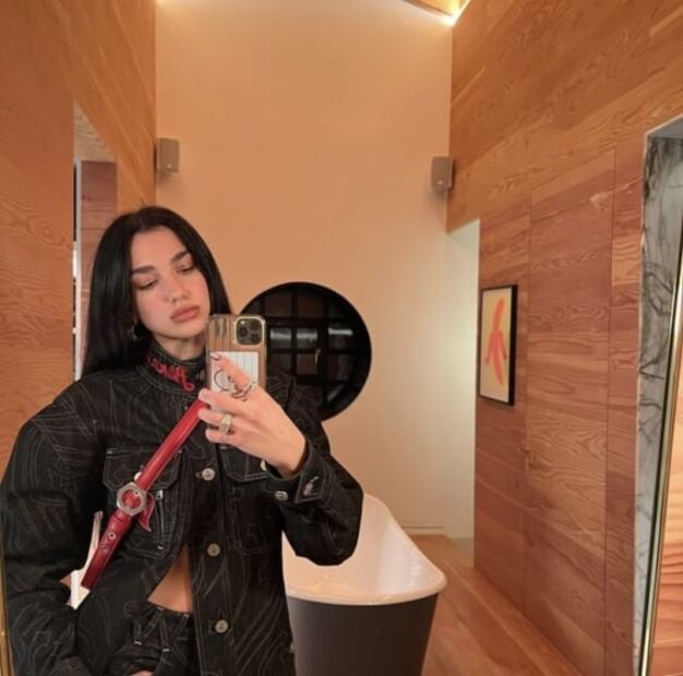 Hija de Andrea Legarreta tiene las botas de lujo que son tendencia