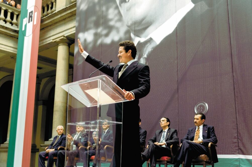 Jorge A. Jiménez, quien estuvo en la serie Narcos , hace el papel de Colosio y aparece en un episodio (FOTOS: NETFLIX Y ARCHIVO EL UNIVERSAL)