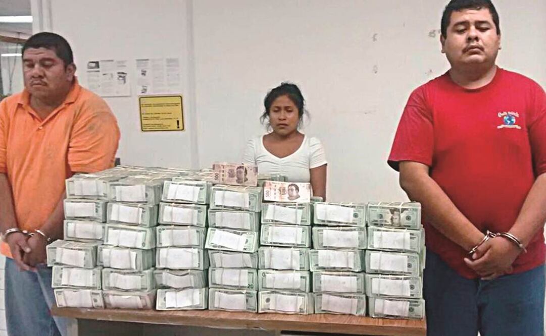 La actitud sospechosa de los detenidos llamó la atención de los elementos, quienes lograron asegurar la suma