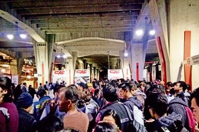 Fallas en Tren Suburbano pegan a miles de usuarios