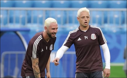 ​Chicharito y Layún estrenan look para enfrentar a Brasil