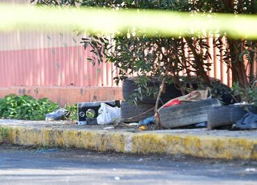 Abandonan feto entre basura en calles de Iztapalapa