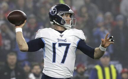 Los Titans le extienden contrato a Ryan Tannehill