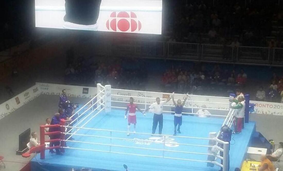 Joselito celebra su triunfo. Adriana Díaz