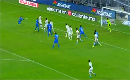 Golazo de Juan Escobar da el triunfo a Cruz Azul sobre Pumas en el Estadio Azteca