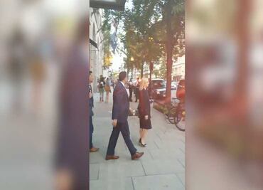 Abuchean a secretaria de Seguridad de EU en restaurante mexicano