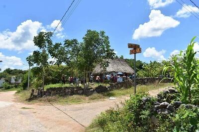 Pobladores prenden fuego a vivienda de presunto violador en Yucatán