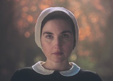 "Brujas" desmitifica la magia de la maternidad