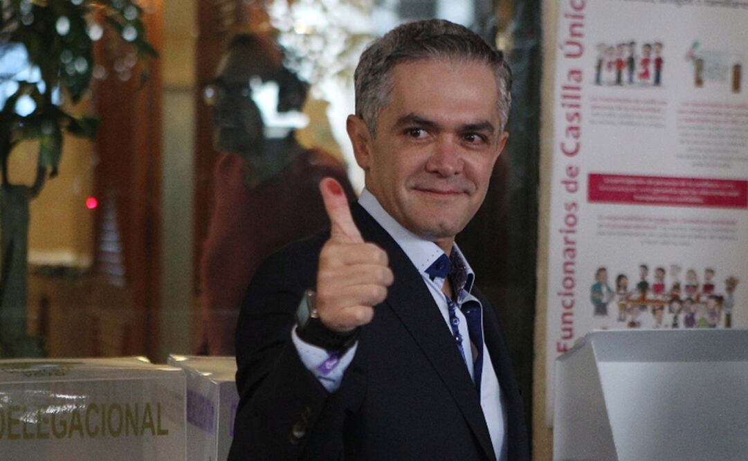 "No tenemos reporte de incidentes mayores, el más reciente tienen que ver con una casilla en Coyoacán, donde se pidió la puesta a disposición de una integrante de la casilla", indicó el mandatario. FOTO: Ariel Ojeda/EL UNIVERSAL