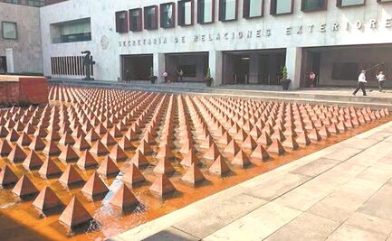 Cancillería paga 3 mdp en congreso, con hotel de lujo y playa