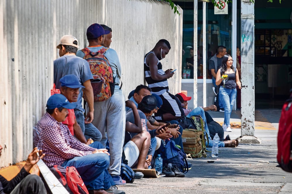Migrantes provenientes de varios países continúan llegando para dirigirse a Estados Unidos. Foto: Gabriel Pano | El Universal