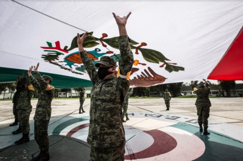 Pocas ventas, trajineras para muestras Covid, y protestas feministas, en las fotos de la semana