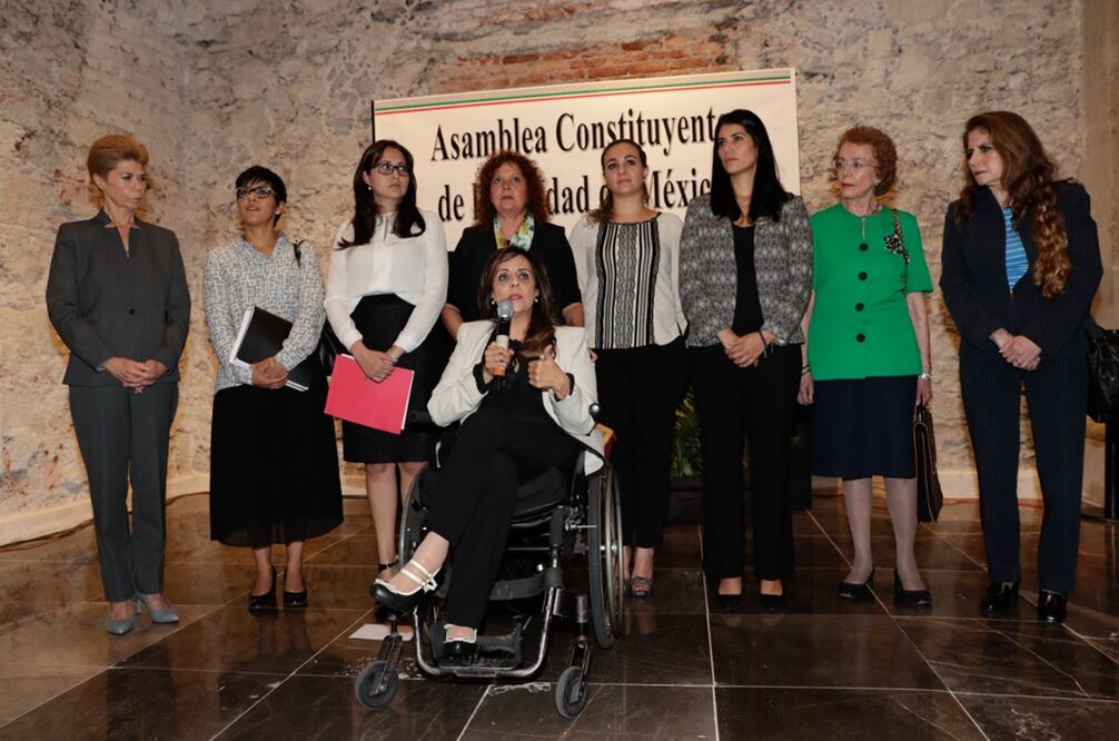 Diputadas del PRI propusieron que la mitad de las comisiones que sean creadas en la Constituyente, sean presididas por mujeres para garantizar la paridad de género. Foto: Iván Stephens/EL UNIVERSAL