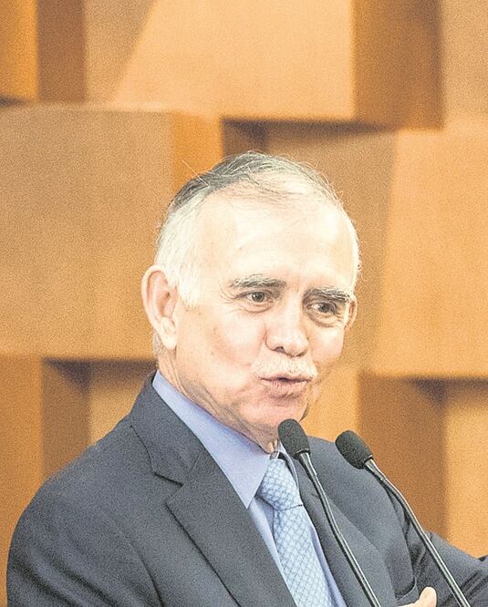 Romo, sin familiares en Vector