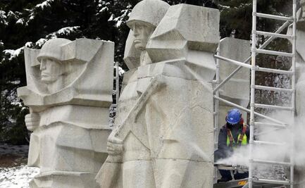 Ciudad ucraniana trasladará estatuas de figuras rusas a perrera municipal