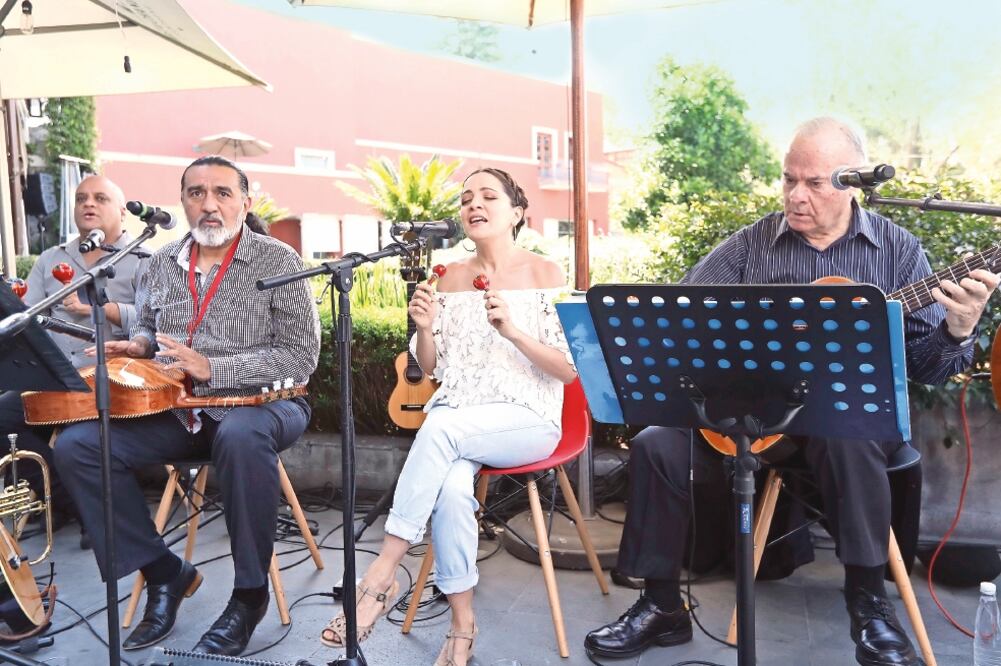 La artista se presentó en Grand Ángel acompañada de cinco músicos (LUIS CORTES. EL UNIVERSAL)