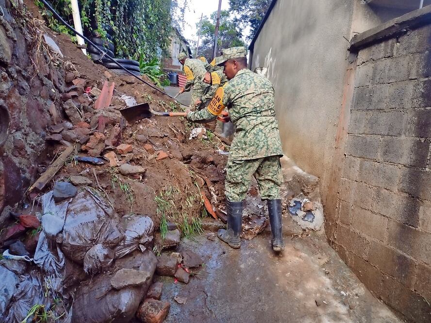 Elementos del Ejército Mexicano aplicaron el Plan DN-III-E y realizaron labores de limpieza en la zona. Foto Especial