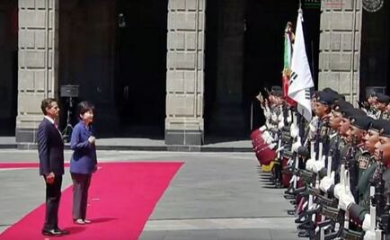 Peña Nieto recibe a presidenta de Corea del Sur en Palacio Nacional