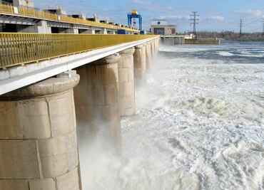 Agua de presa destruida en Ucrania continúa enfriando reactores de Zaporiyia, refuta organismo nuclear de la ONU