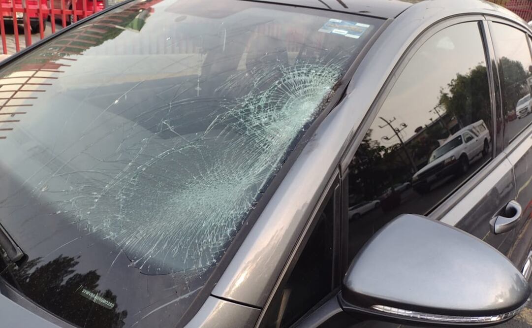 Cerca del mediodía en la colonia Clavería un menor de edad fue atropellado cuando se dirigía a su casa a bordo de una bicicleta, y acompañado de su madre. Foto: Especial