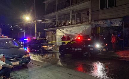 Asesinan a tres jóvenes durante balacera en negocio de "micheladas" en Naulcalpan