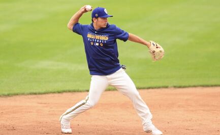El mexicano Luis Urías tendrá su primera aparición con los Brewers