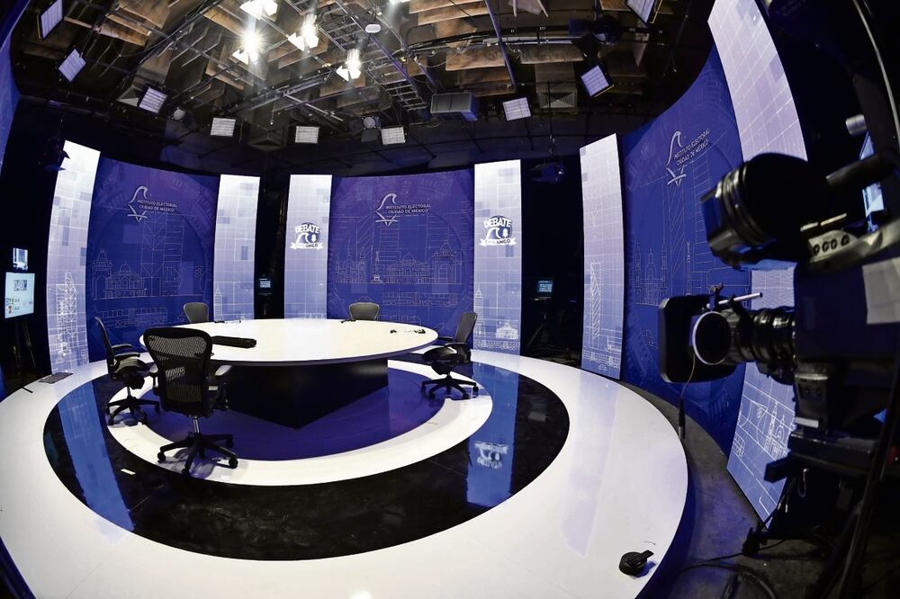 Los tres candidatos a la Jefatura de Gobierno tendrán en total 25 minutos para su mensaje inicial y el desarrollo de los temas. Foto: Especial