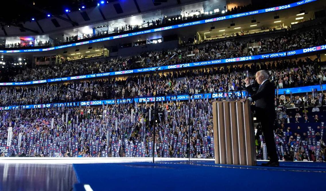 El presidente Joe Biden pronuncia el discurso de apertura en la Convención Nacional Demócrata, el lunes 19 de agosto de 2024, en Chicago. Foto AP