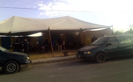 Familias afectadas por explosión en Tultepec siguen en campamento