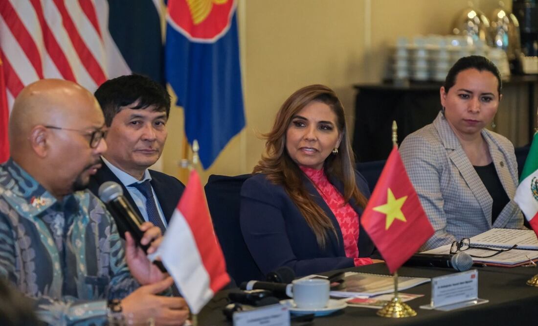 Embajadores del Sudeste Asiático mostraron interés por invertir en Quintana Roo y explorar áreas de negocios. Foto: Especial