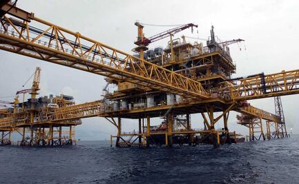 Diputados piden que Pemex reduzca quema de gas natural