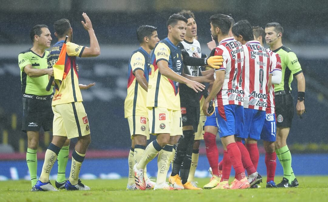 La ignorancia que envalentona al futbolista y al exfutbolista