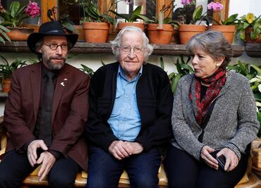 Chomsky: No habrá juicio de destitución a Trump