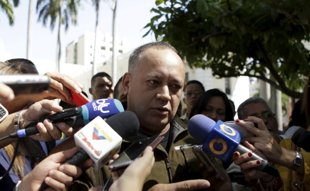 No habrá diálogo porque no habrá referendum: Cabello