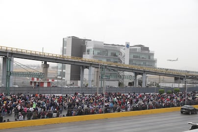 CNTE paraliza CDMX; bloqueos afectan vialidades y aeropuerto